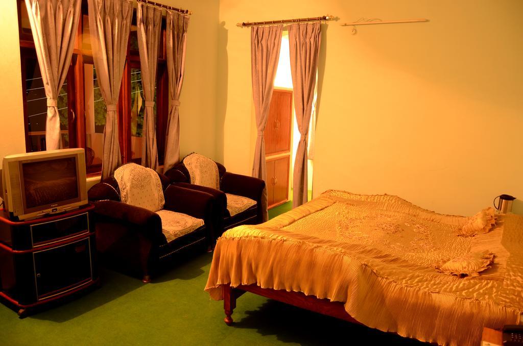 Kalawati Retreat Eco Village Resort Ranikhet Buitenkant foto